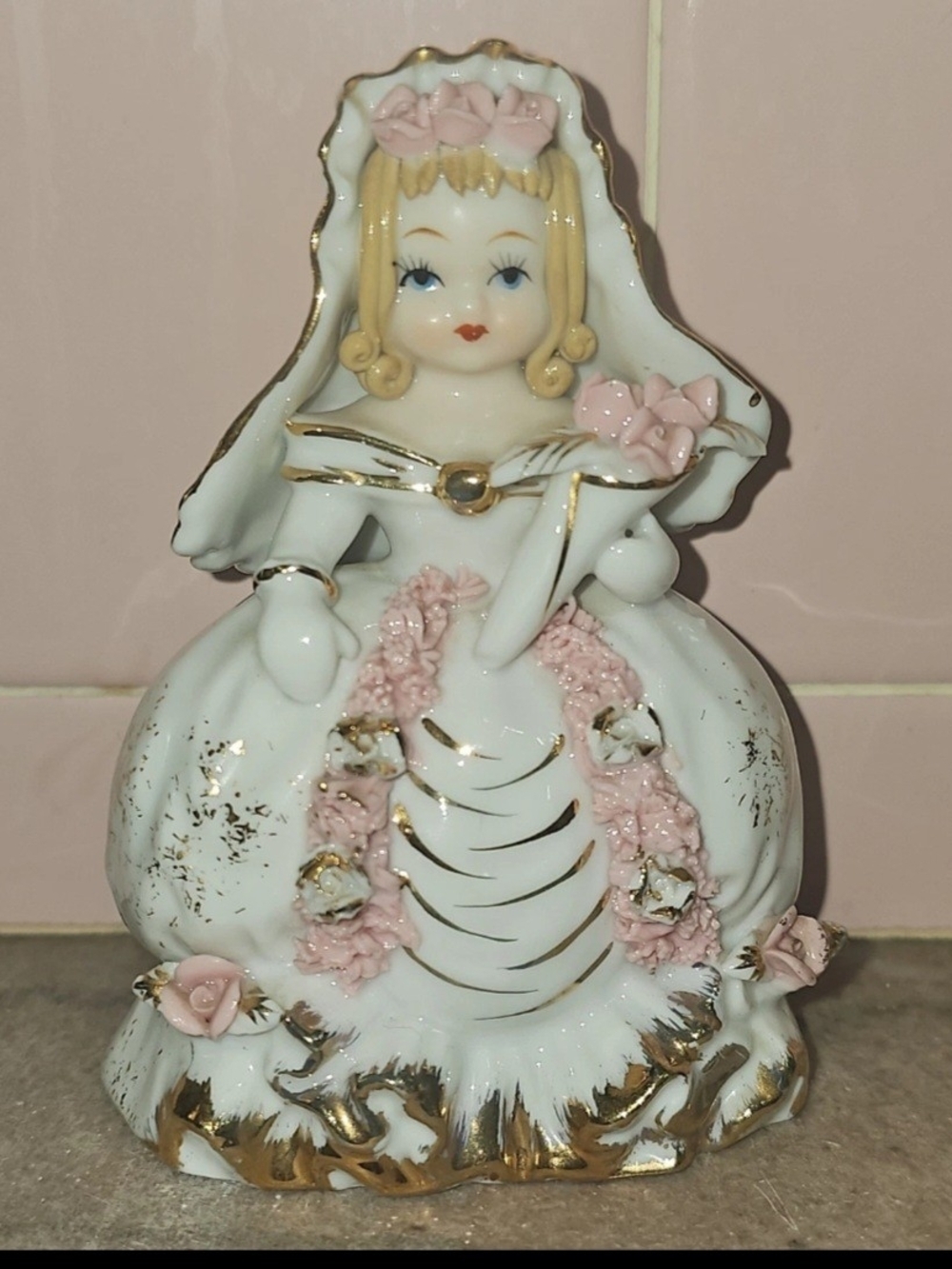 Vintage Lefton Cinderella KW1052 Porcelain Figurine Pink Roses Gold Trim